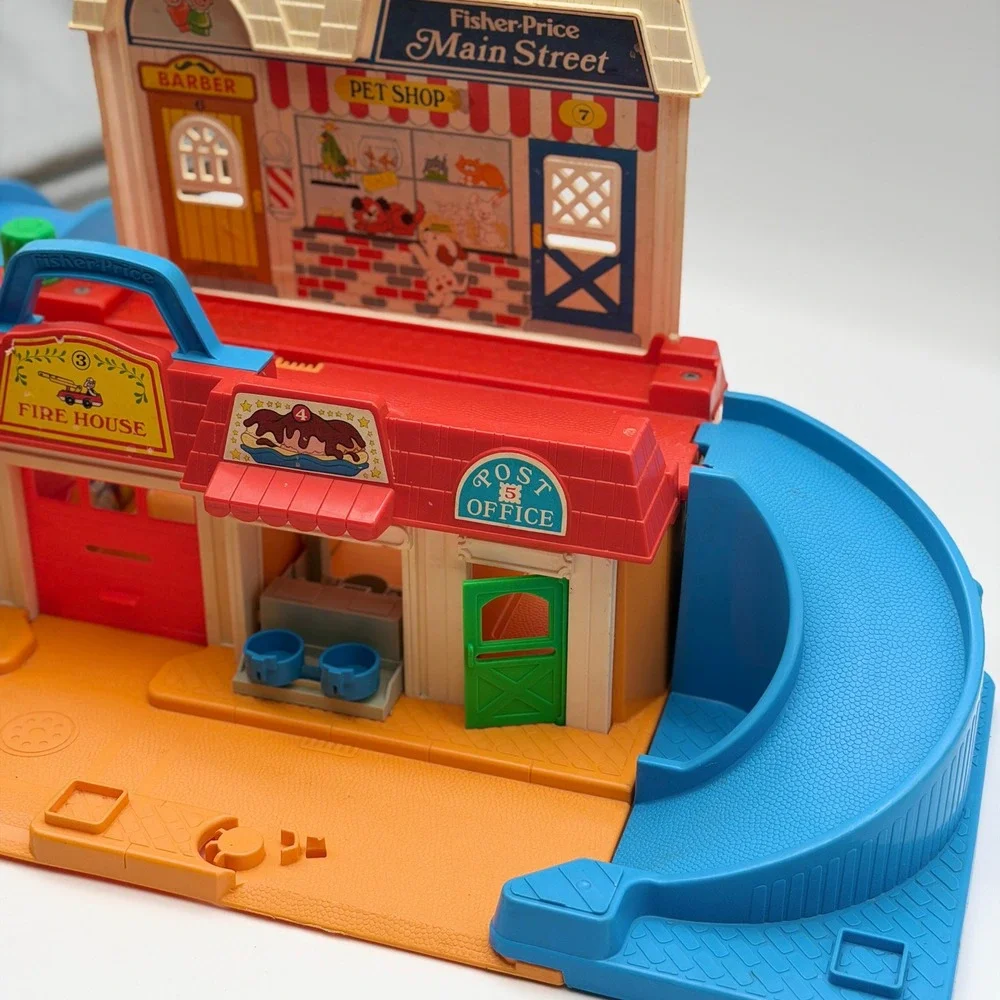 Vintage‎ 1986 Fisher-Price Main Street Playset 2500 Town Fire House Market Toy